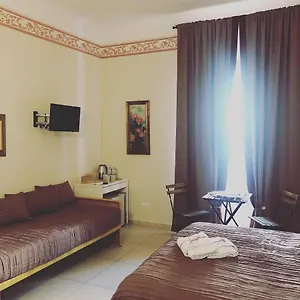 Via Fiume Cento 17 , La Spezia Italia