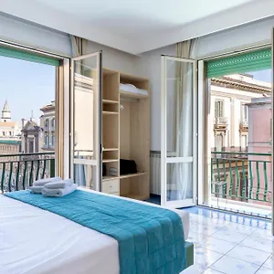 Napolit'amo Medina 3*, Nápoles Italia